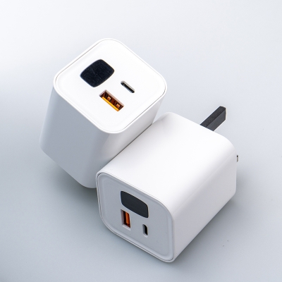 30W UK Travel Charger Adapter Mobile Phone Charger